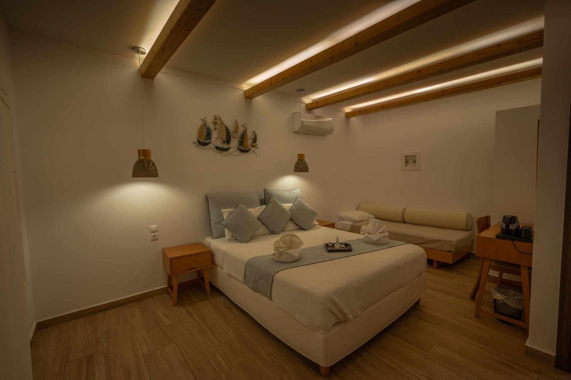 Karidis Hotel Камарі Екстер'єр фото