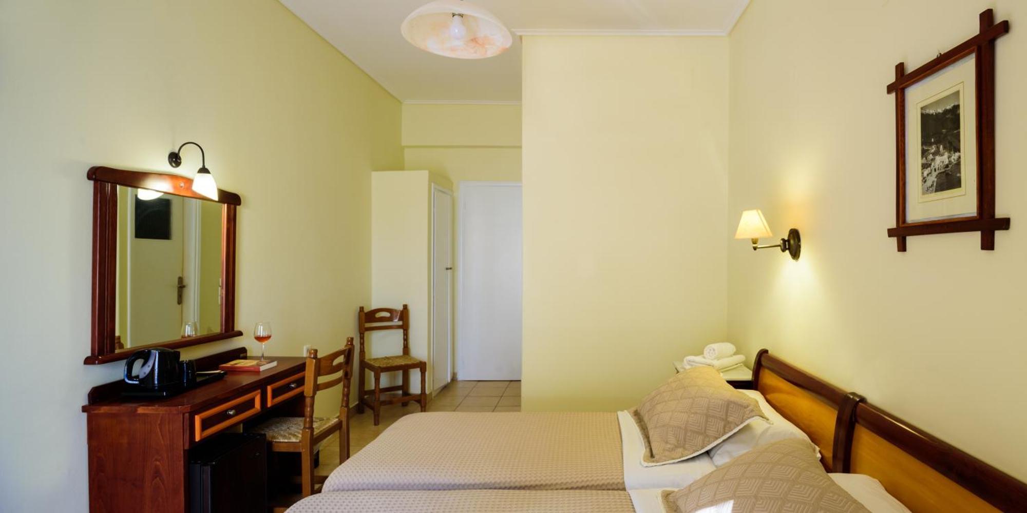 Karidis Hotel Камарі Екстер'єр фото