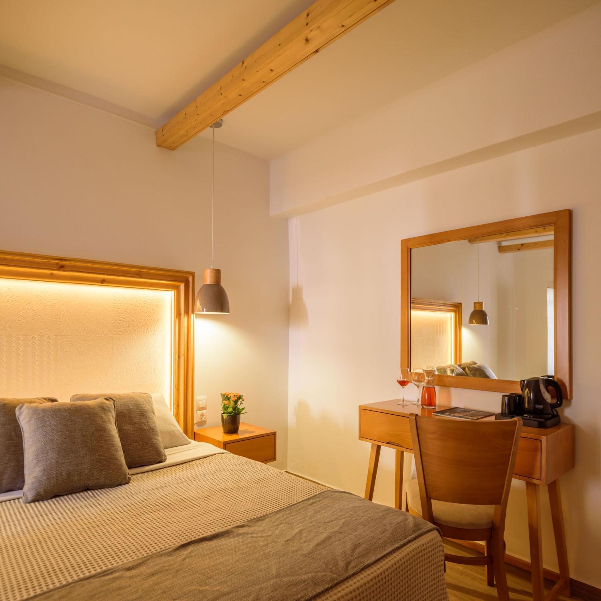 Karidis Hotel Камарі Екстер'єр фото