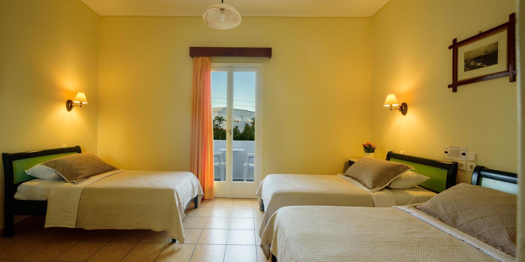 Karidis Hotel Камарі Екстер'єр фото